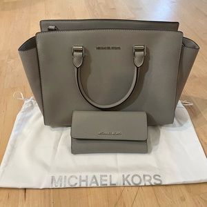 Michael Kors Selma Satchel Pearl Grey Jet Set Wallet
